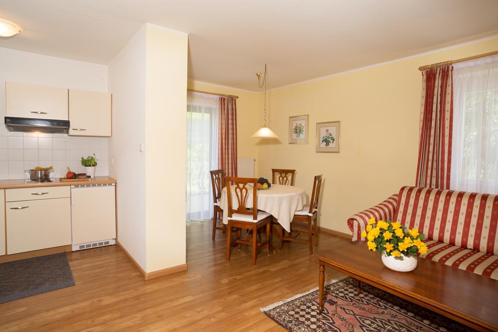 Residence Volkmar Postal / Burgstall Kültér fotó